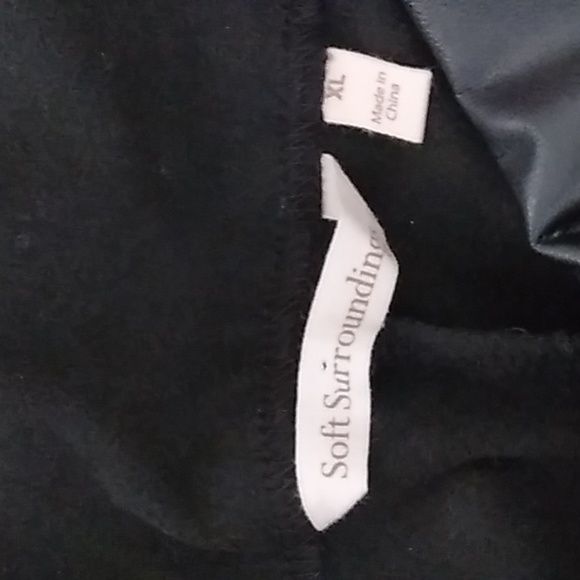 NWT‎ Soft Surroundings Faux Leather Leggings - Picture 4 of 5